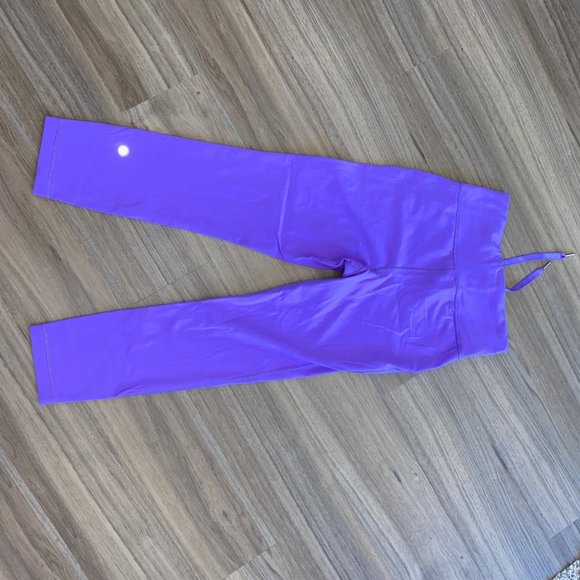 Lulu High-Waisted/Folder Over Waist Yoga Leggings - Picture 5 of 5